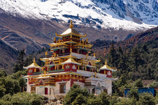 Mystic Ridges of Nepal