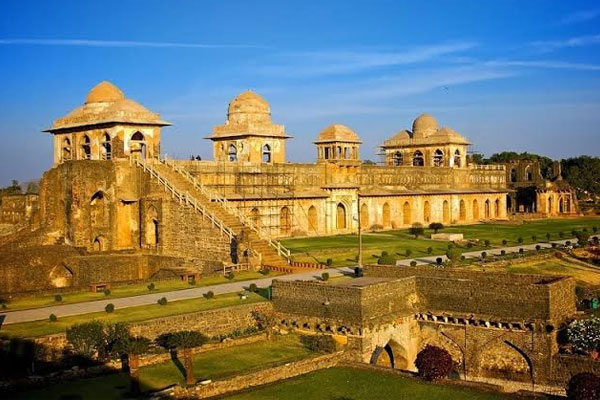 Indore – Mhow – Mandu – Indore
