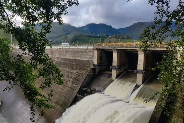 Cochin Arrival – Munnar