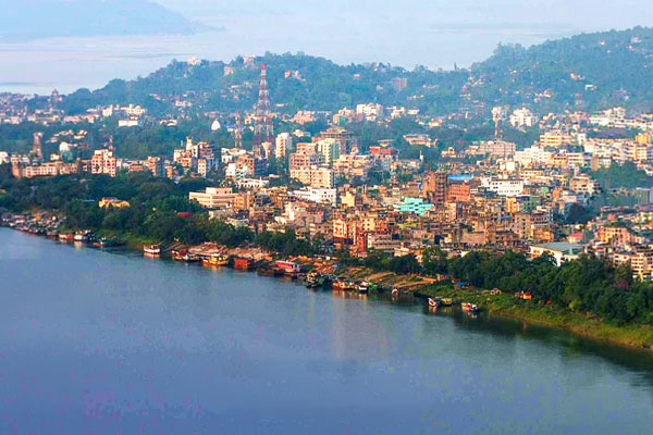 Bomdila to Guwahati (Approx. 340 km / 8–9 hrs) – Departure