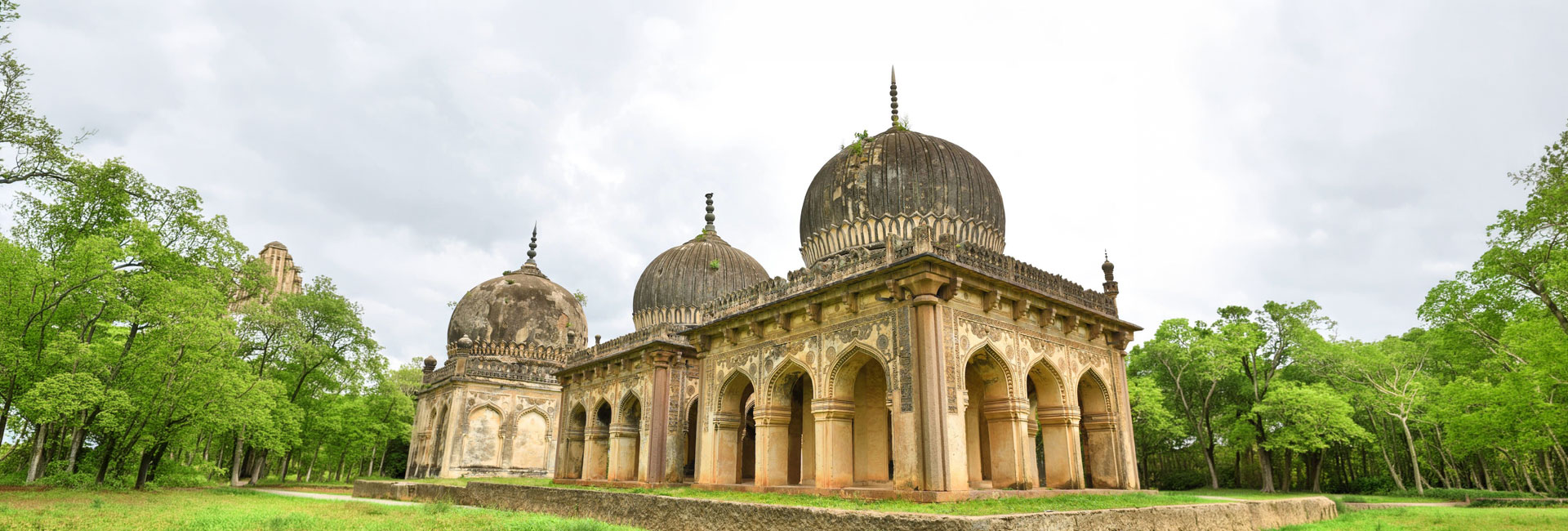 Qutb Shahi Tombs
